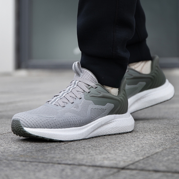 Men's Knitted Non-Slip Sneakers - GREY - 7